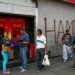 Escepticismo en Venezuela tras ajustes económicos que buscan aliviar crisis