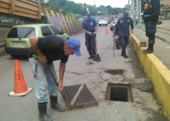 Alcaldía de Los Salias mantiene monitoreo constante de vía colapsada en El Cují