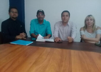 Politicos de oposición en Carrizal