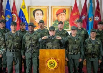 Fuerza Armada venezolana declara "irrestricta lealtad" a Maduro tras atentado