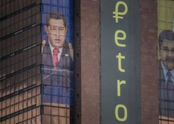 Venezuela, ante inminente devaluación de 95,8 % con unificación cambiaria