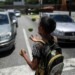 Colegios venezolanos reportan "niños dejados atrás" por padres que emigran