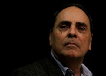 Gasolina fuera del carnet de Maduro llegaría a Bs. 150 millones por semana, afirma ex ministro ex chavista