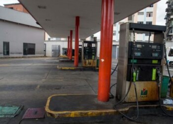 Inicia censo en Venezuela para "uso racional" de su muy barata gasolina