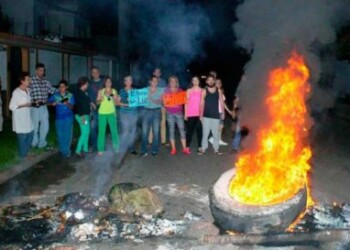 Protestan en cercanías del palacio presidencial en Caracas por fallas de luz