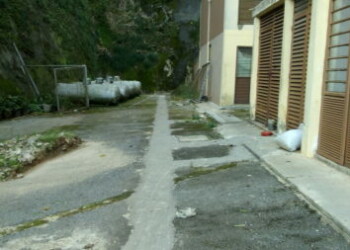 La compañía durante el último año ha obligado, al no prestar servicio, a los residentes de “El Tuqueque” a acudir a terceros para cocinar e inclusive recurrir a comprar cocinas eléctricas.