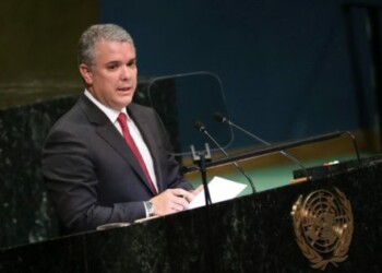 Duque pide a la comunidad internacional "cercar diplomáticamente" a Venezuela