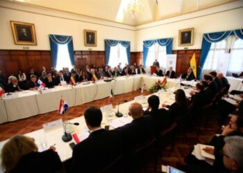 Trece países buscan en Quito acuerdos para afrontar la migración venezolana