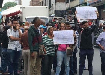 “Jubilados y pensionados de Los Teques 
nos organizamos para tomar las calles”