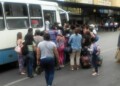 En Paracotos siguen sin transporte para trasladarse a Caracas y Los Teques