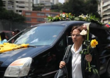 Casa Blanca condena "implicación" de Gobierno de Maduro en muerte de opositor