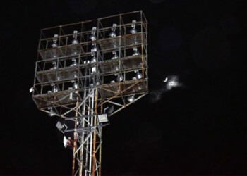 Leones ganan duelo de pitcheo en jornada de LVBP empañada por falla eléctrica