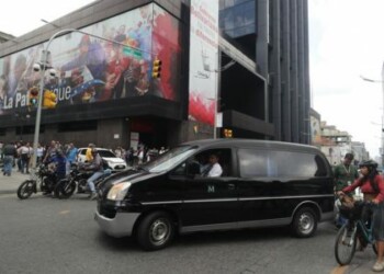 España convoca al embajador de Venezuela por la muerte del concejal Albán