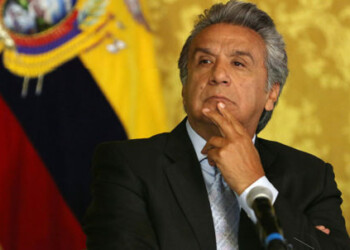 Ecuador acusa al régimen en Venezuela de "socialismo corrupto y asesino"