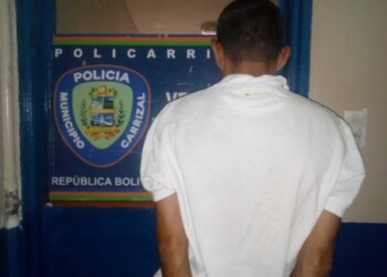 Detenido por intentar meter dos baterías para celular a los calabozos de Policarrizal