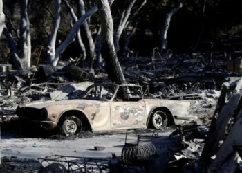 Ascienden a 42 los muertos en el gigantesco incendio del norte de California