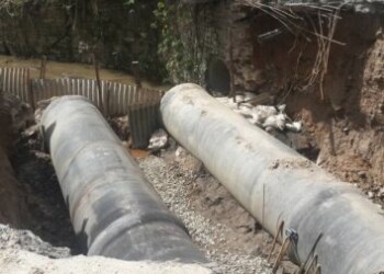 Alcaldía de Los Salias continúa con instalación de nueva tubería en la Perimetral