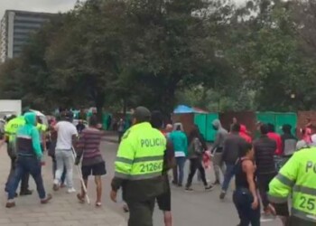 Disturbios en campamento humanitario de venezolanos en Bogotá por alimentos