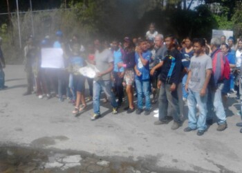 En el día de su santo patrono vecinos de San Diego de los Altos se alzan contra colapso de servicios públicos