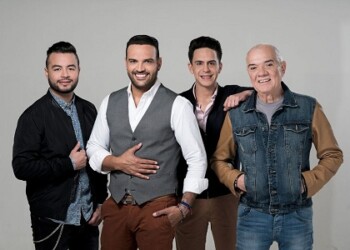 Tras agotar las dos primeras funciones de su show íntimo,
la Superbanda de Venezuela regala a su fiel fanaticada una fecha adicional, cuyas entradas ya están a la venta en ticketmundo.com y en las taquillas del teatro