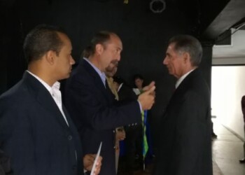 Alcaldía de Los Salias reconoció labor de medio 
centenar de profesores universitarios de la UBA