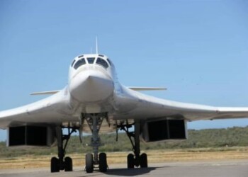 EE.UU. afirma que Rusia retirará sus bombarderos de Venezuela "el viernes"