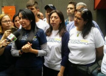 “Ni el mundo ni los venezolanos reconocen a Maduro como presidente”