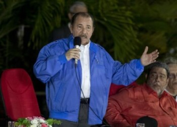 Nicaragua se solidariza con Maduro tras la autoproclamación de Guaidó
