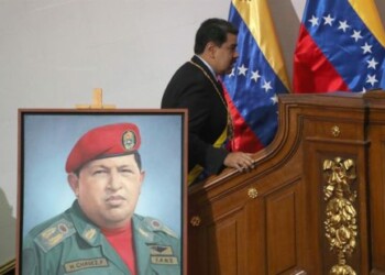 Maduro aumenta el salario mínimo un 300 % y mantiene pago de nóminas privadas