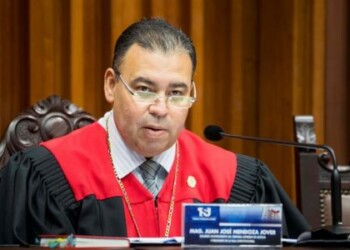 El Supremo venezolano no reconoce al Parlamento por "inconstitucional"