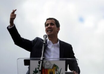 Guaidó se autoproclama presidente de Venezuela y pone en jaque a Maduro