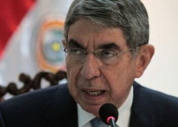 Óscar Arias espera que "la dictadura tenga sus días contados en Venezuela"