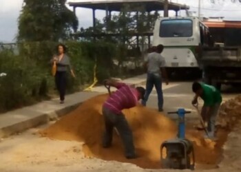 Alcaldía de Los Salias reabrió paso vehicular en el Casco central de El Pueblo vía El Sitio