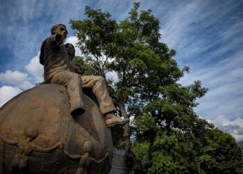 De Bolívar al metro, nada se libra del expolio en Venezuela