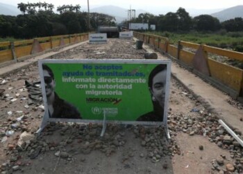 Tensa calma predomina en puente fronterizo entre Colombia y Venezuela