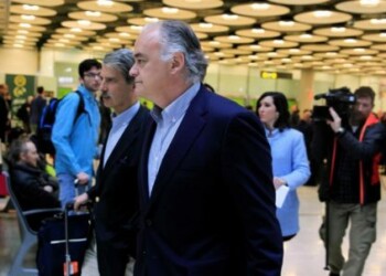 España y Francia condenan la expulsión de eurodiputados de Venezuela