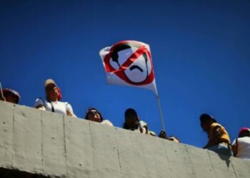 Grupo de exiliados en EEUU defiende "intervención internacional" en Venezuela. Foto: Luis Sajaro