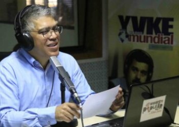 Elías Jaua: Chávez vive y vivirá en cada lucha