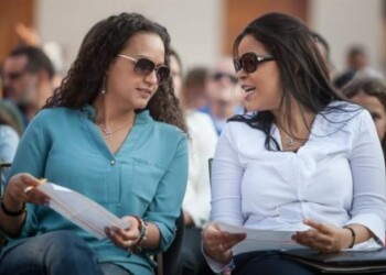 Unas 30.000 personas reclaman deportación de EE.UU. de la hija de Hugo Chávez