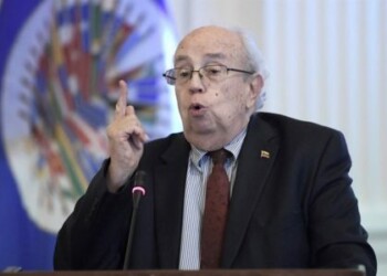 EE.UU. mantiene consultas en la OEA para una resolución que respalde a Guaidó