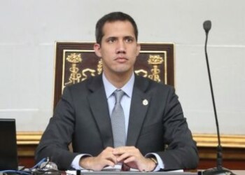 Guaidó dice que expulsión de embajador es una "amenaza" a Alemania