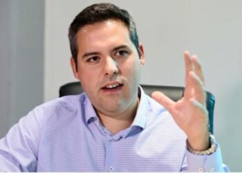 Yon Goicoechea, coordinador del área petrolera del Plan País: 