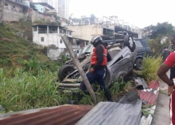 Tres heridos dejó choque en el km 25 de la Panamericana