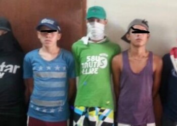 Poliarrizal mete preso a 6 menores por jugar carnaval con "disfraz de guarimberos" 