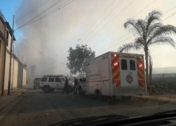 Incendio en planta de transferencia de basura en Los Teques cumple tres días