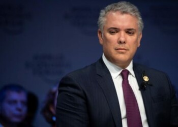 Duque dice que no hay nueva FARC sino narcoterroristas apoyados por Maduro