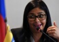 Delcy Rodríguez siente "vergüenza ajena" por la gira de Guaidó