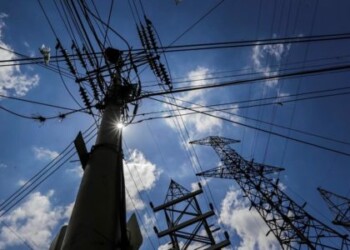 Venezuela busca cooperación de Rusia para blindar su sistema eléctrico