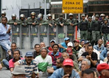 Protestan en Caracas para mostrar a Bachelet la crisis y "violación" de DDHH