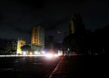 Venezuela registra intermitencias en la recuperación del suministro eléctrico